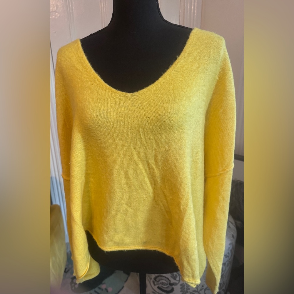 Yellow Women's Sweater by L.O.G.G. an H&M collection